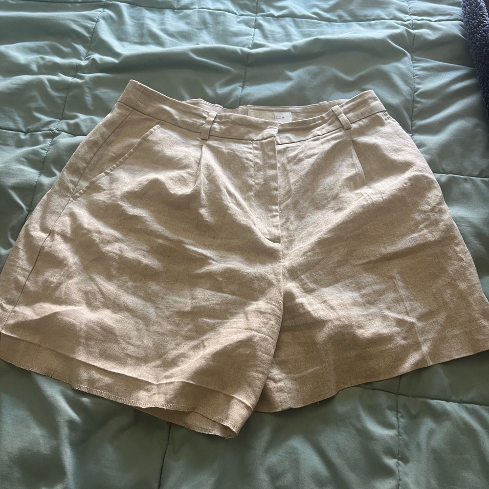 Zara Beige Women's Shorts